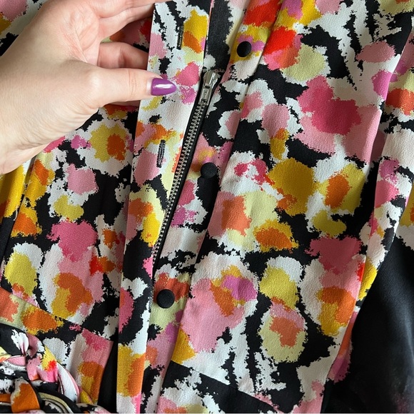 DYVNA - Print Silk Shirtdress in Pink Floral Bouquet - Picture 6 of 15